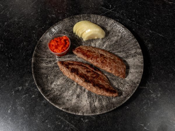 Pljeskavica punjena sa sirom 2x150g